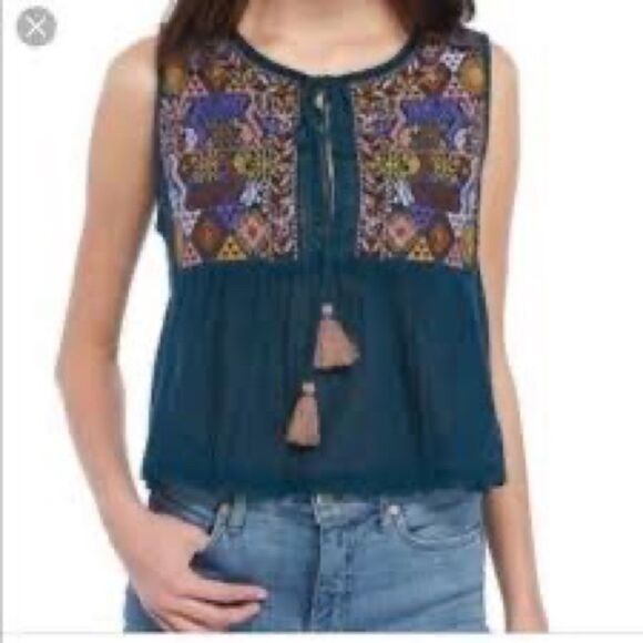 Free People Embroidered Lohri Crop Top - Picture 4 of 11